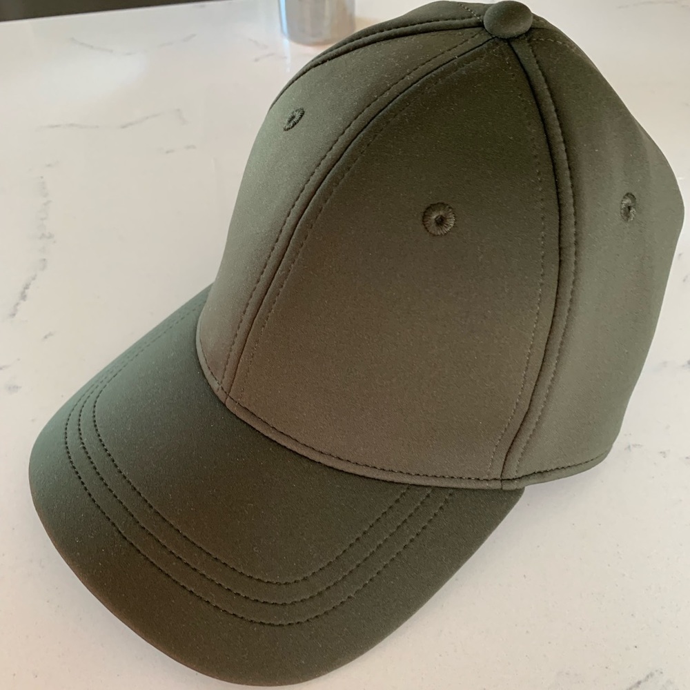 Lululemon Baller hat